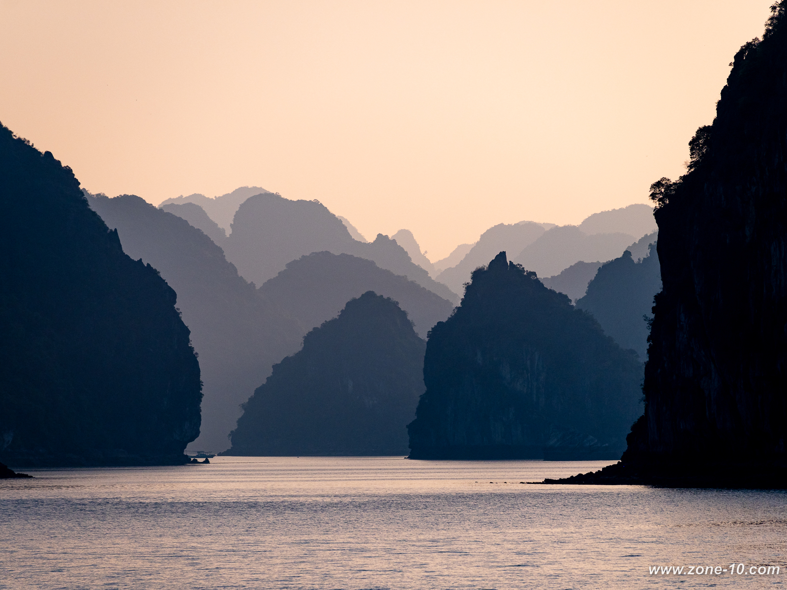 Evening at Hạ Long Bay